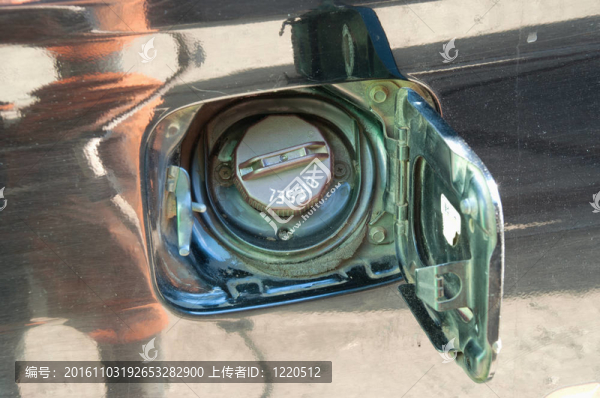 汽車油箱的細節(jié)