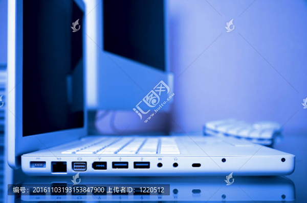 現(xiàn)代優(yōu)雅職場。藍色的色調(diào)。