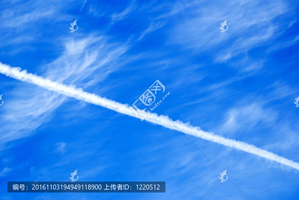 明亮的藍(lán)色天空