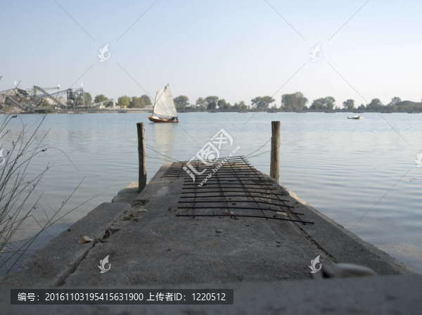 在黑森湖登陸橋