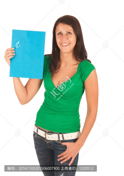 介紹：可愛的年輕黑人女孩手里拿著一個(gè)文本框