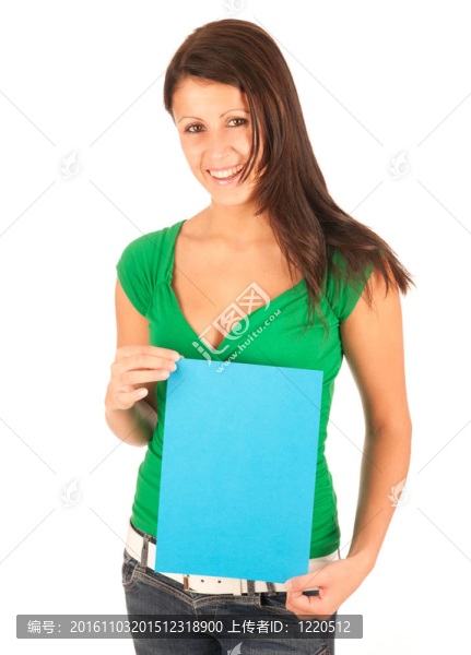 介紹：可愛的年輕黑人女孩手里拿著一個文本框