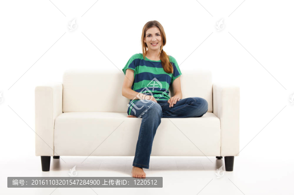 沙發(fā)上的女人