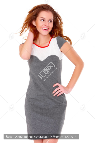 穿灰色衣服的可愛的年輕女人