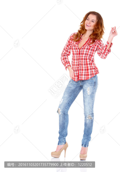 可愛的年輕女人在休閑服裝