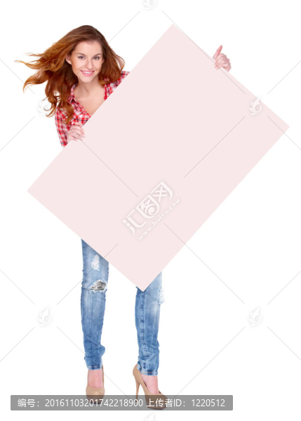 年輕女子在休閑服抱空板