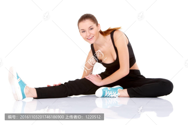 健美女子做伸展運動