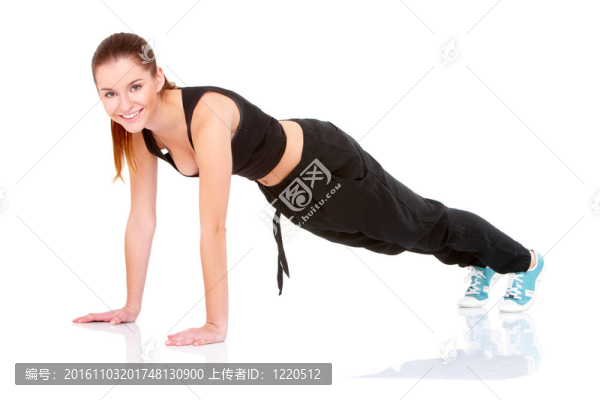 美麗的健身女子做運(yùn)動(dòng)