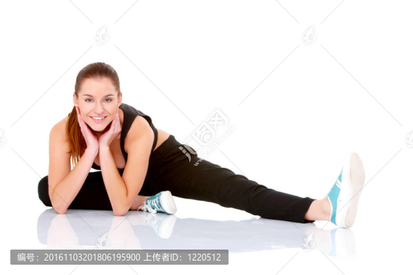 健美女子做伸展運動