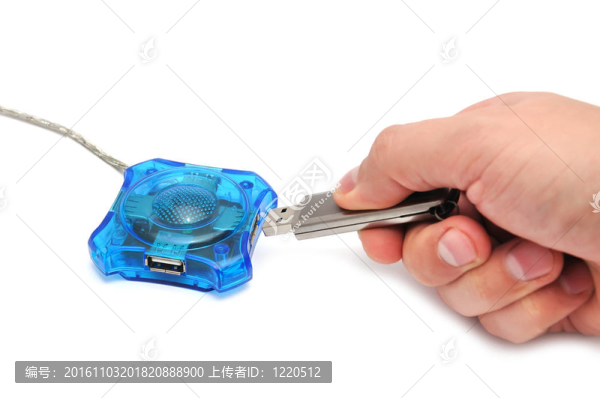 USB集線器和閃存驅動器