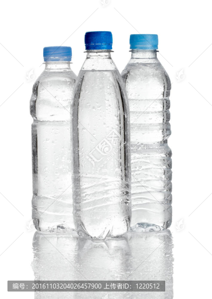 水在塑料瓶