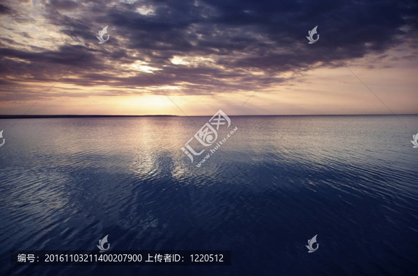 海上日落