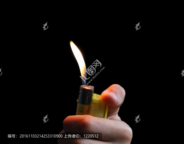 點燃打火機