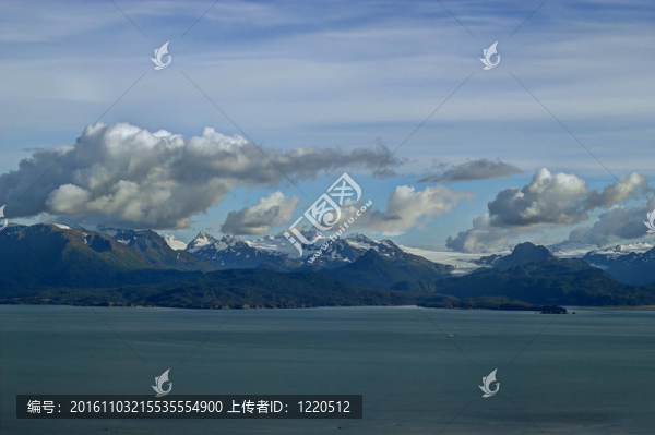 基奈山冰川風(fēng)暴云