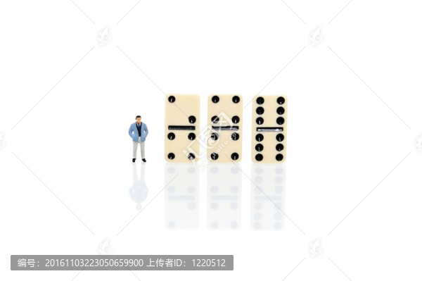在白色的背景有些多米諾磚