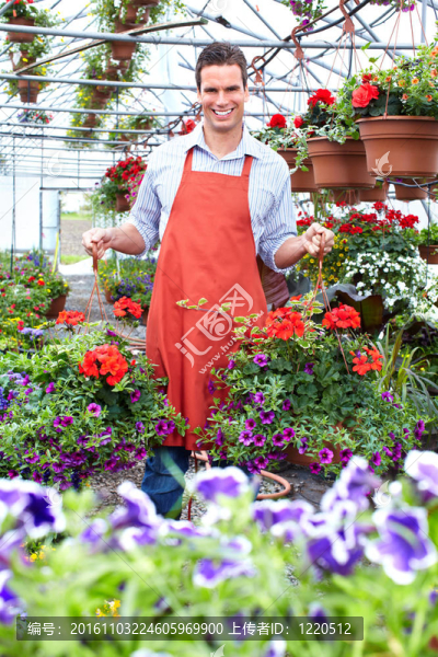 花店的人與花。