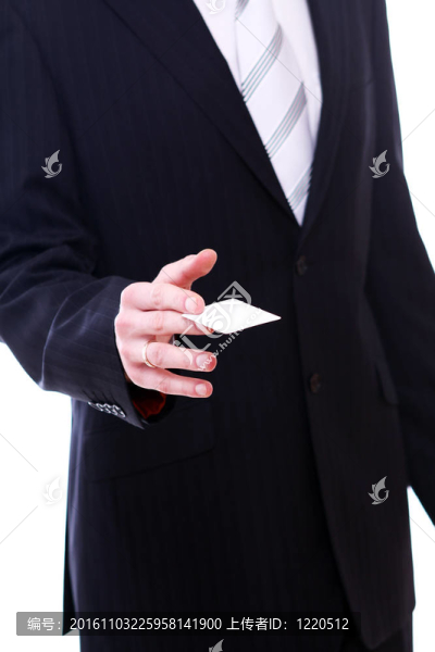 商人拿著空的工作卡