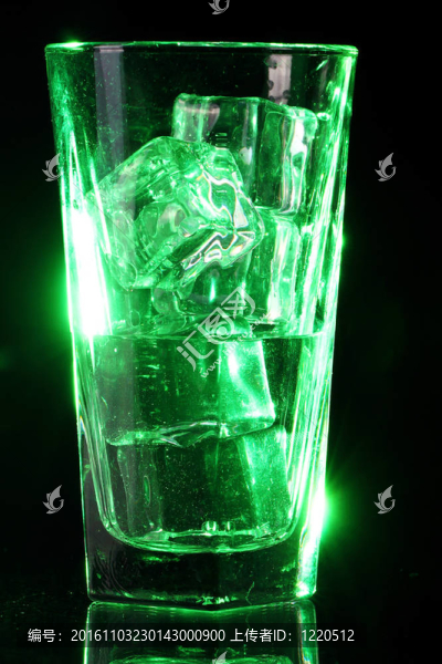 綠酸雞尾酒
