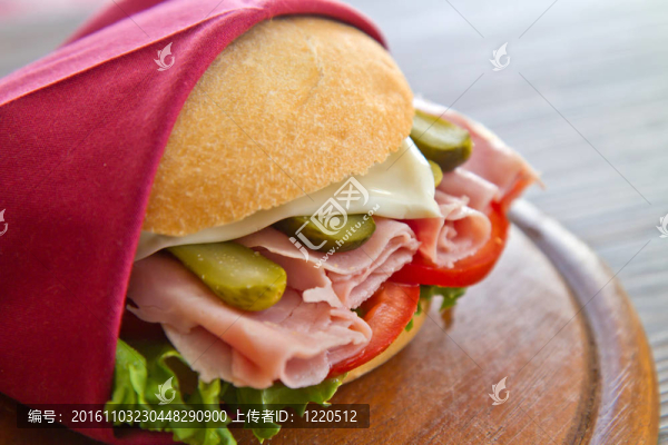 三明治