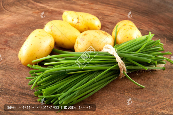 土豆和韭菜