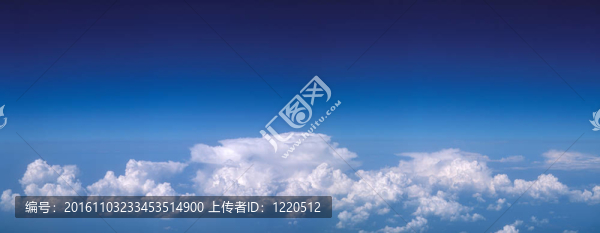 天空全景。