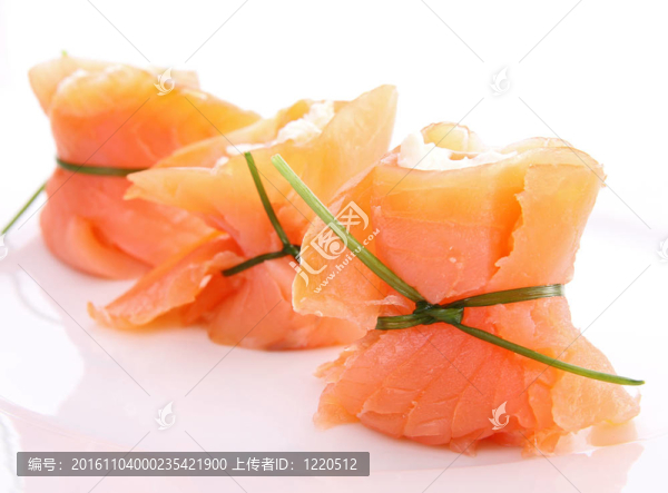 開胃菜；三文魚和奶酪