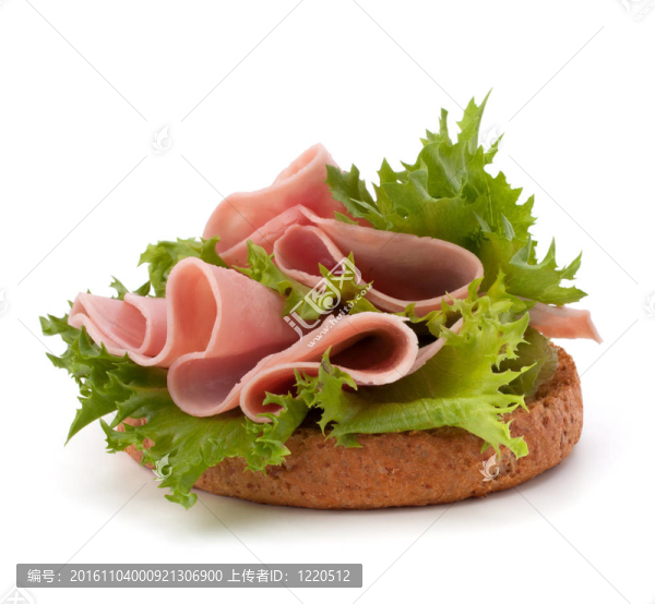 健康三明治配蔬菜和煙熏火腿