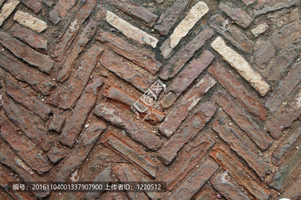 人字形圖案地板