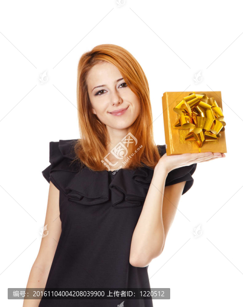 紅發(fā)女孩穿著禮物盒