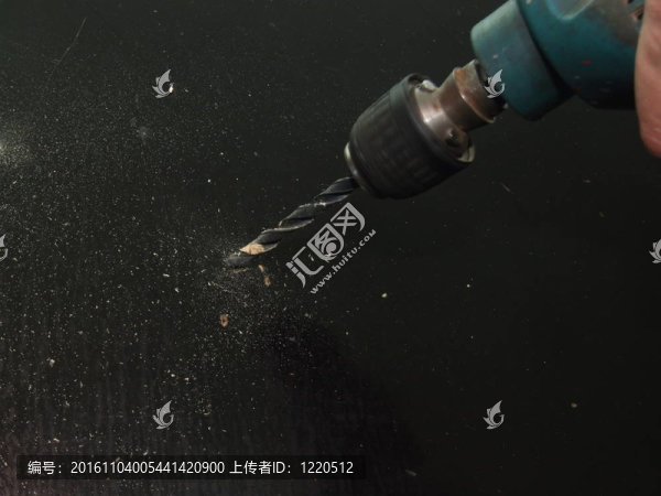 鉆孔機的特寫