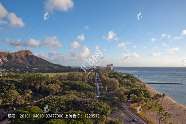 鉆石頭；火奴魯魯女王的沖浪海灘；在美國的首都；