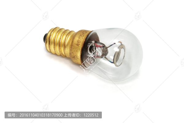 擰入燈泡