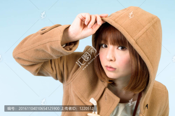 美麗的冬天的女人