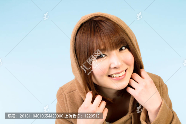 美麗的冬天的女人