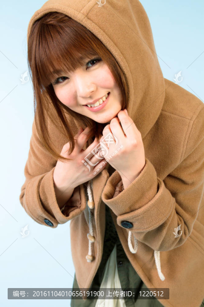 美麗的冬天的女人