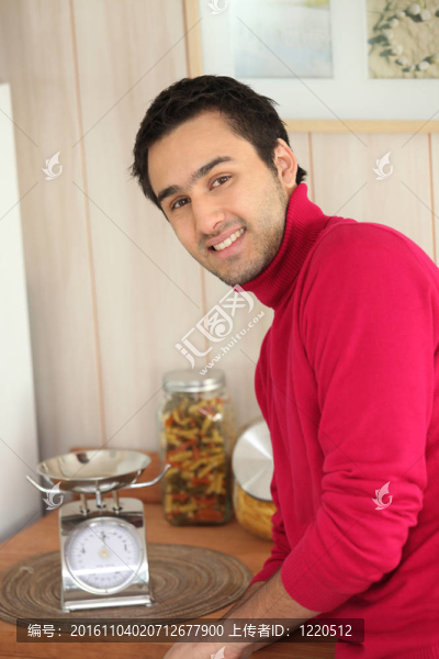 廚房里的年輕人