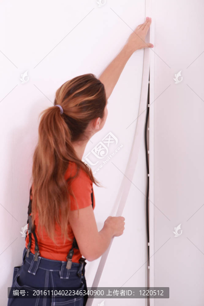 女電工