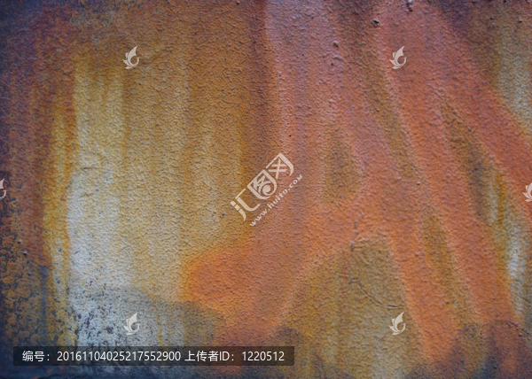 噴漆橙色涂鴉標簽上生銹的金屬表面的銹跡
