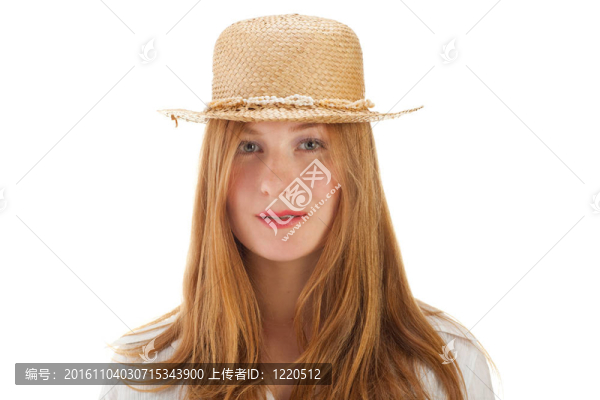 金發(fā)女人和稻草帽