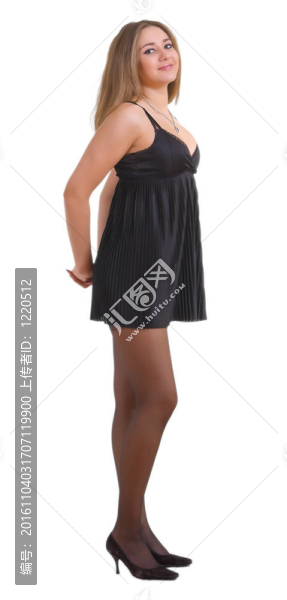 穿黑衣服的女孩