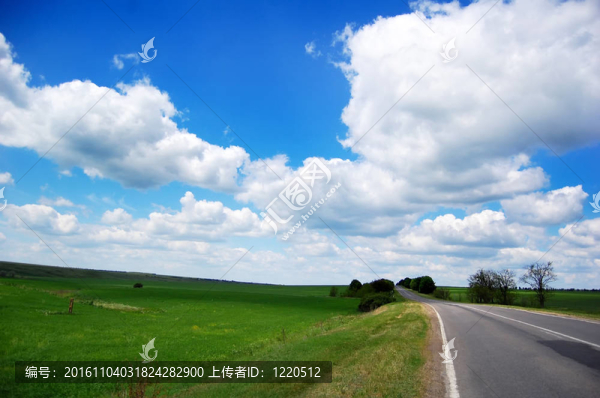 美麗的鄉(xiāng)村路。