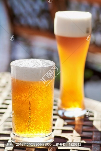 杯啤酒