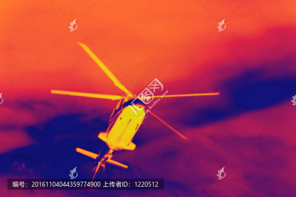 直升機的夜空