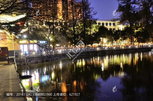 翠湖夜景