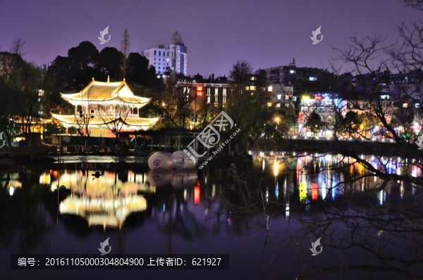 翠湖夜景