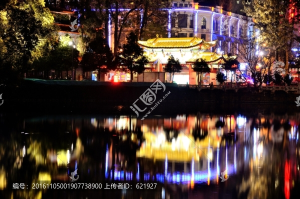 翠湖夜景