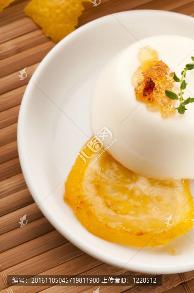 香草布丁甜點(diǎn)檸檬香草