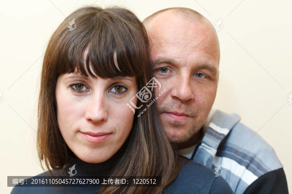 男人和女人是一對可愛的夫婦