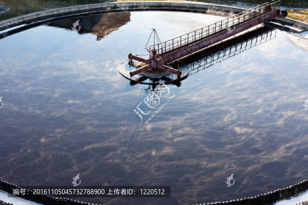沉淀池在污水處理廠