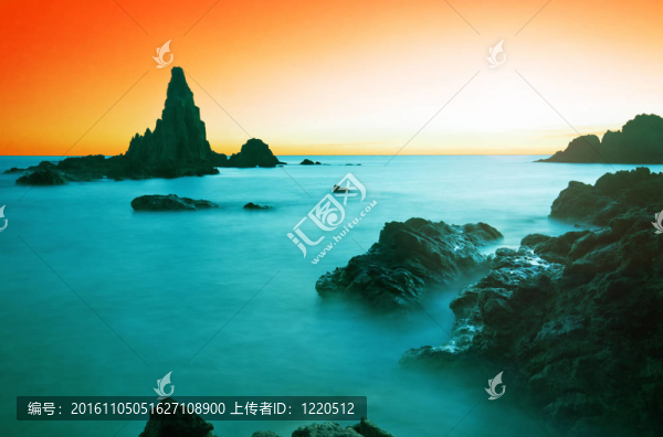 對Cabo,de,Gata自然公園的海岸日落